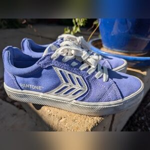 Cariuma Catiba Pro Pantone Very Peri Periwinkle Skate Shoe - Women's 10